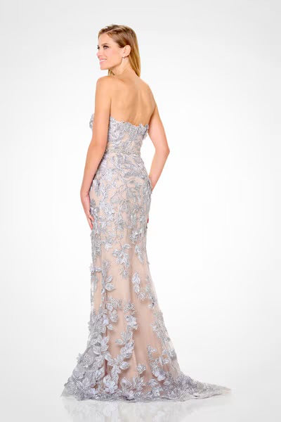 IVONNE D MOTHERS #ID6205